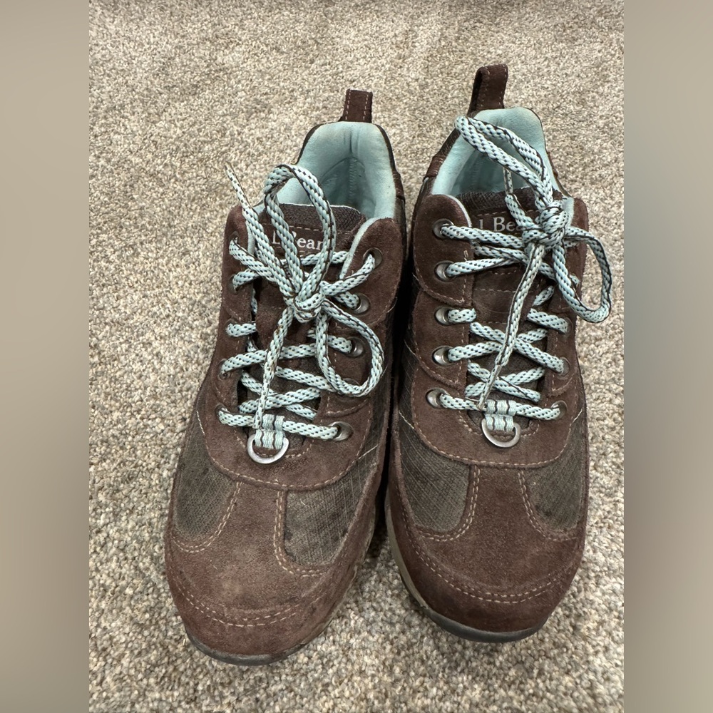 L.L.Bean Brown Suede Hiking Boots Tek 2.5 Swith Blue Laces Size 7 Womens